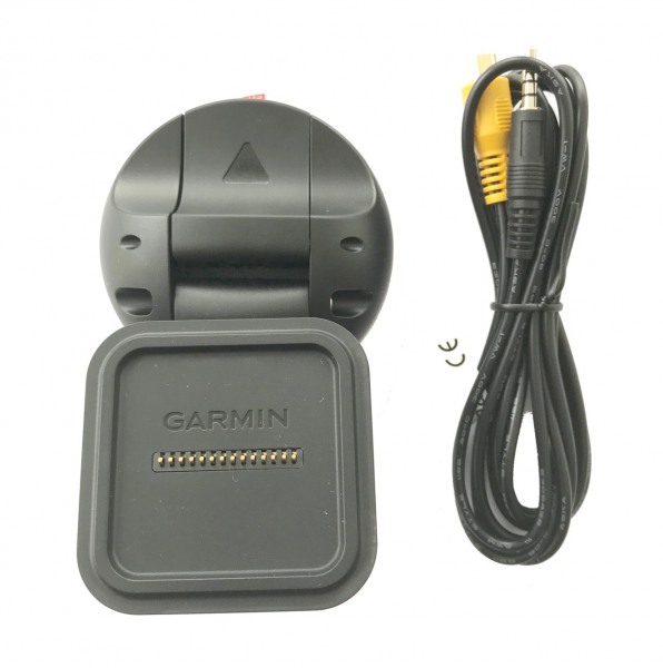 Garmin Saugnapf mit magnetischer Halterung u. Videoeingang f. Garmin dezl 780 LMT-D